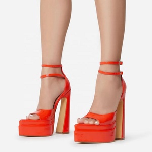 Sandalias de tacón de bloque extremo con doble hebilla en el tobillo para mujer, de charol, con punta abierta y plataforma, calzado sexy para mujer - Product Image 4