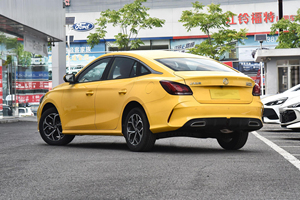 Disponibile MG 5 in 2025 Dubai 180DVVT manuale Saic MG5 Car 1.5L 129Ps 5 marce manuale 4 porte 5 posti berlina vendita diretta all'ingrosso - Product Image 6