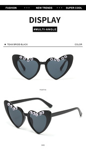 Lunettes de soleil cœur pêche avec lettrage pour mariée, protection UV400, monture complète, verres AC, pour fête nuptiale, JUSTMARRIED - Product Image 4