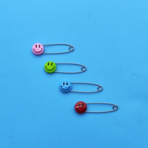Approvisionnement d'usine 55mm pas cher coloré <span class=keywords><strong>fantaisie</strong></span> bébé fruits couche <span class=keywords><strong>épingle</strong></span> de sûreté - Product Image 3