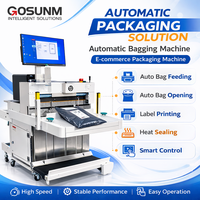 Machine d'emballage automatique Gosunm pour les lignes d'emballage e-commerce de pochettes polyvalentes, capacité de 1500 sacs par heure
