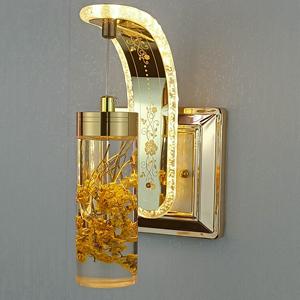 مصباح جداري حديث بتصميم زهور LED، مصنوع من الأكريليك والألومنيوم مع زهور مجففة، ذهبي اللون، مناسب لتزيين المنازل والفنادق وغرف النوم والحمامات - Product Image 3