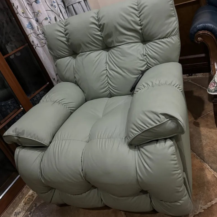 สีเทาเข้ม