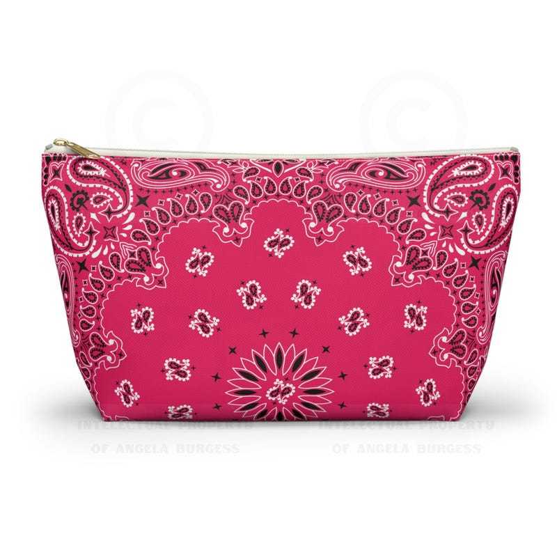 Fuchsia Base With White Paisley