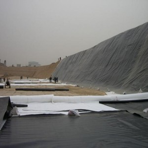 Membrane géotechnique imperméable pour bassin en biogaz, en plastique <span class=keywords><strong>rigide</strong></span> préfabriqué HDPE, colorée, pour la construction de bassins extérieurs - Product Image 2
