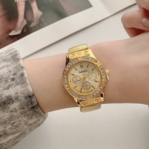 Montre N&S plaquée or 18 carats, grand cadran vintage, style rétro mi-siècle, bracelet élastique à ressort, montre à <span class=keywords><strong>quartz</strong></span> unisexe - Product Image 4