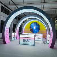 Stand d'exposition modulaire en aluminium rétroéclairé Island Beauty 20x20, stand de salon professionnel portable