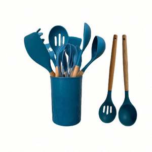 Ensemble d'ustensiles de cuisine USA Mairun de 12 pièces avec manches en bois, silicone résistant à la chaleur, antiadhésif, respectueux de l'environnement - Product Image 6