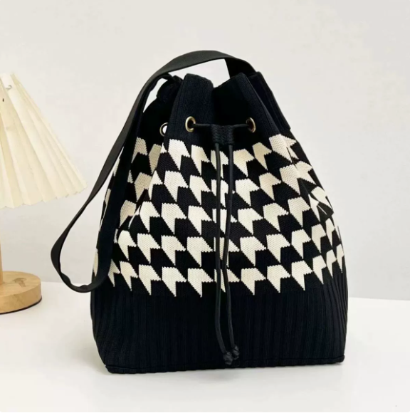 Houndstooth Black & White