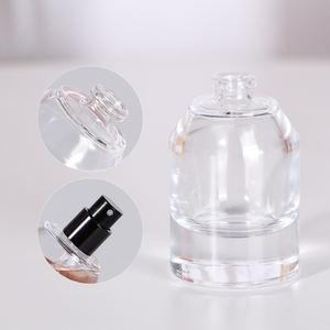 制造商在中国30毫升空豪华玻璃香水喷雾瓶与木帽 - Product Image 3