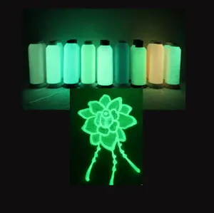 naaigaren alle kleuren Suppliers-Groothandel Hoge Kwaliteit Polyester Groen Glow In The Dark Naaien Garen Zichtbaarheid Lichtgevende Draad Voor Night Glowing Borduren Logo
