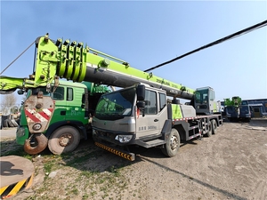 Grue sur camion Zoomlion ZTC25V de 25 tonnes de haute qualité avec livraison gratuite pour levages lourds en promotion - Product Image 2