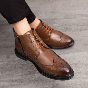Botas para hombre más vendidas, botas de trabajo británicas de caña alta a la moda, zapatos casuales de caña media versátiles para hombre - Product Image 4