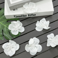 Applique florale 3D en tissu brodé, patch décoratif floral fait main pour vêtements, robes et couture de mariage