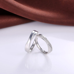 Anello Minimalista a Onda Unisex con Design Intrecciato, Gioiello di Moda per Uso Quotidiano - Product Image 6