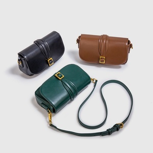 Женская Сумка-тофу с пряжкой - Product Image 1