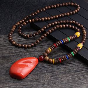 Collar de Cuentas de Madera Largas Hechas a Mano en China, Estilo Étnico Retro, con Colgante de Cuentas Coloridas y Baño de Oro para Suéteres - Product Image 3