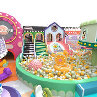 Équipement de terrain de jeux intérieur multi-zones commercial pour centre urbain, adapté à tous les âges, avec parcours ninja et mur d'escalade, certifié IEC, fabriqué en usine