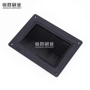 Pasacables de cepillo integral dividido para suelo técnico elevado cuadrado - Product Image 1