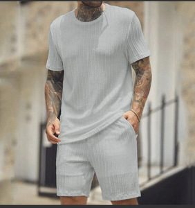 Tuta Estiva da Uomo, Completo Due Pezzi con Pantaloncini, Set Camicia e Shorts per Uomo, Tuta Sportiva con Pantaloncini Tinta Unita - Product Image 6