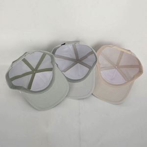Gorras Snapback Personalizadas BSCI Unisex de 5 Paneles, Clásicas, de Poliéster y Algodón, sin Estructura, con Visera Plana y Logotipo Tejido - Product Image 3