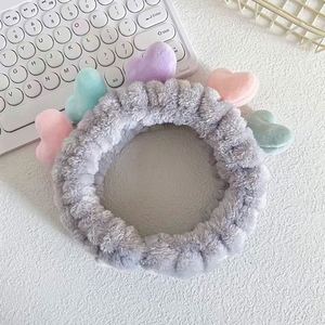 Ensemble bandeau et bracelet en peluche en forme de cœur pour femme, anti-humidité, pour le lavage du visage et le maintien des cheveux - Souvenir touristique - Product Image 1