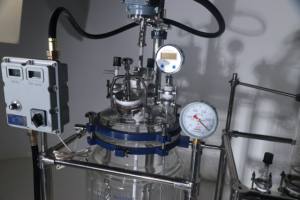 Reactor de cristalización de laboratorio con equipo de calefacción y enfriador - Product Image 4