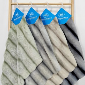 <span class=keywords><strong>Tissu</strong></span> <span class=keywords><strong>en</strong></span> fausse fourrure pelucheuse 100% polyester à motif imprimé avec support tricoté, chaud et anti-boulochage, pour textile de maison, sellerie automobile et vêtements - Product Image 1