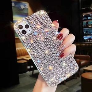 Cover Personalizzata Carina Kawaii con Brillantini per iPhone 15 16 Pro, Orsetto Rosa con Diamanti, Custodia Antiurto in Silicone per Telefono - Product Image 1