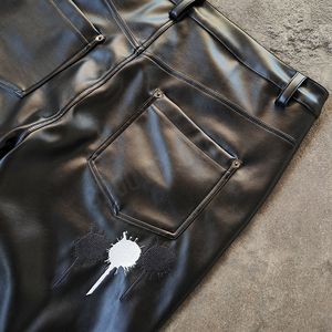 Hersteller Streetwear Maßgefertigte Leder-Schlaghose Hochgeschnittene Lässige Echte Schwarze Leder-Bootcut-Hose für Männer - Product Image 5
