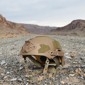 Casco Táctico Tipo V Sin Ranuras, 6 Puntos de Suspensión, Patrón de Camuflaje Desértico - Product Image 1