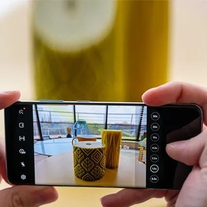 All'ingrosso un grado originale In magazzino usato Smart Phone Set completo di seconda mano per <span class=keywords><strong>Samsung</strong></span> <span class=keywords><strong>Galaxy</strong></span> S20 S10 + S10 - Product Image 3