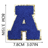 Patchs en chenille bleue de 8 cm personnalisables et testés par Reach avec lettres en forme de cœur brodées en 3D à coudre sur les vêtements