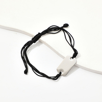 Bracelet pour homme en acier inoxydable noir avec cordon, barre d'identification rectangulaire argentée, multi-brins, ajustable avec nœud coulissant, idéal pour les fêtes, cadeau minimaliste