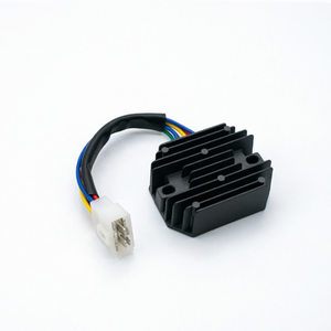 Regulador de Voltaje M807915 de 12V para Tractores <span class=keywords><strong>John</strong></span> <span class=keywords><strong>Deere</strong></span> 2210, 2305, 2320, 2520, 4010, 4100, 4110, 4115 - Product Image 1
