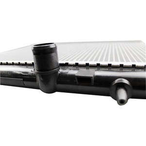Pièces automobiles 1330G2 1330G4 1330F4 1330F6 1330K9 1330R8 1330V2, réservoir d'eau du moteur, radiateur pour <span class=keywords><strong>Peugeot</strong></span> 307 CC 307 SWW <span class=keywords><strong>206</strong></span> (T5) (T6) - Product Image 4