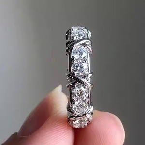 Bague de mariage en or blanc 14K/18K faite à la main magnifique forme de coupe ronde laboratoire cultivé pleine éternité X bague de mariée bague de fiançailles pour elle - Product Image 2