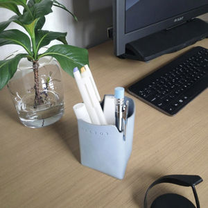 レザーデスクオーガナイザーペンペンペンシルホルダーカップオフィス用品キャディストレージボックス文房具ラック - Product Image 6