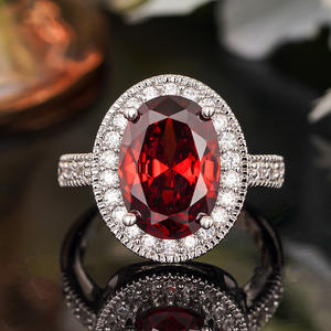 Elegante Anello da Cocktail da Donna con Granato Ovale Naturale e Incastonatura a Pavé, Gioiello di Moda per Fidanzamento A033 - Product Image 1