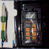 pH-mètre Hanna Hi8424 avec mesure de température et de redox pour laboratoire et analyse de l'eau