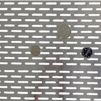 Panneau métallique perforé en aluminium personnalisable, léger, avec trous fendus, pour pare-soleil extérieur et grille de ventilation