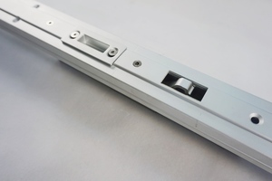 OEM Customized BI FOLD French Door Lock With Top &amp; Bottom <strong>Shoot</strong> <strong>Bolts</strong> for Aluminum BI FOLD Door - Product Image 2
