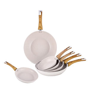 Juego de utensilios de cocina antiadherentes de aleación de aluminio ecológico de 6 tamaños para freír huevos y freír sartén restaurante esencial - Product Image 1