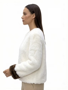 <span class=keywords><strong>Abrigo</strong></span> Grueso Ecológico para Mujer, con Cuello Redondo, <span class=keywords><strong>de</strong></span> Piel Sintética, con Puños Oscuros en Contraste, Botones y Felpa Suave - Product Image 3