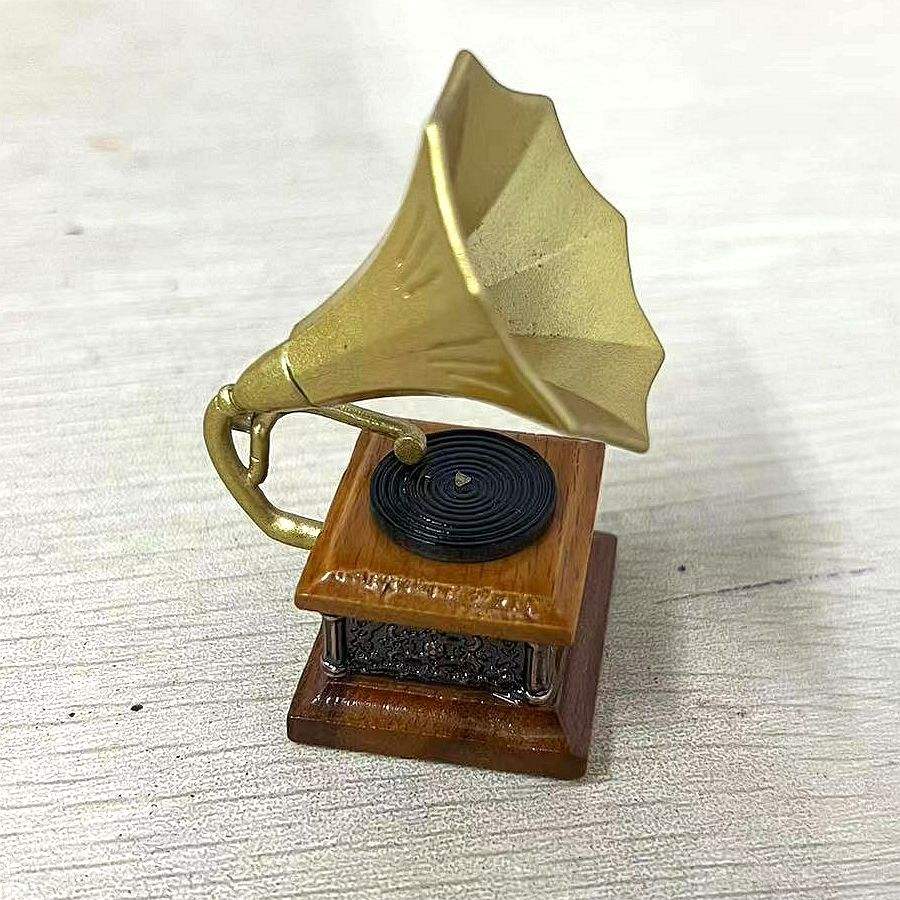 Phonograph