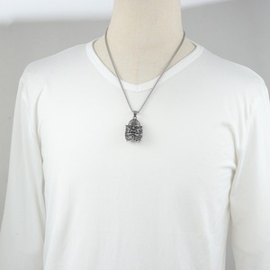 Yunnique – collier avec pendentif guerrier orc en acier inoxydable, bijoux unisexes à la mode, Style Street Punk - Product Image 3