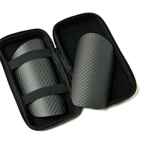 <span class=keywords><strong>Espinilleras</strong></span> de Fibra de <span class=keywords><strong>Carbono</strong></span> para Fútbol, para Adultos y Equipos, Venta al Por Mayor - Product Image 2