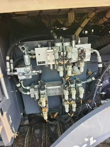 SÜPER 1800-2L Asfalt Serme Makinesi İkinci El S1800 Asfalt Finiser Motoru 2019 Model 9m Serme Genişliği Yüksek - Product Image 6