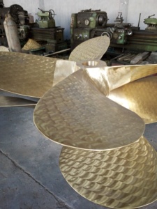 ใบพัดเรือสแตนเลสสตีลสี่ใบพัด คุณภาพสูง ดีไซน์พิเศษ สำหรับเรือเดินทะเล - Product Image 2