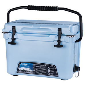 Nevera portátil Kuer Roto-Molded de 20L para acampar al aire libre, con asa y cierre. - Product Image 1